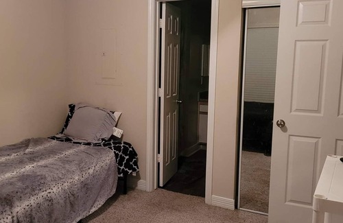 Barker Apartment | Peaceful one bed room 7 minutes from houston