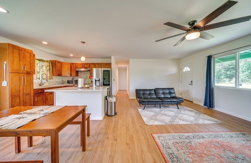 Kapoho House | Peaceful Pahoa Getaway w/Yard: 2 Mi to Ocean!