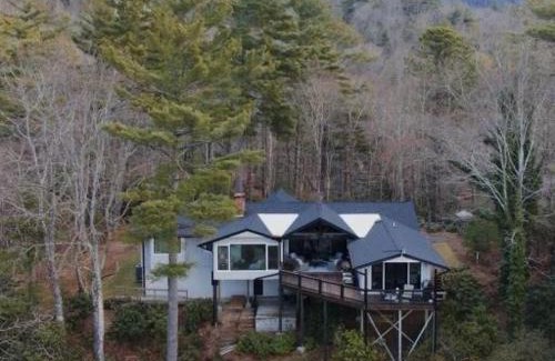 Highlands House | Peaceful Panorama Mountain View