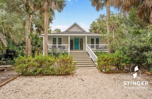 Blue Heron Lake House | Peaceful Pet & Family Friendly w/Pond Views + Purchase Cards, No Extra Tax!