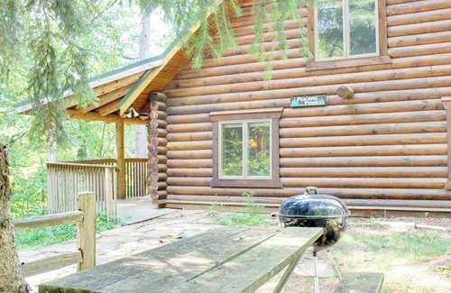 Wisconsin Dells Cottage | Peaceful Pines Overlooks Mirror Lake