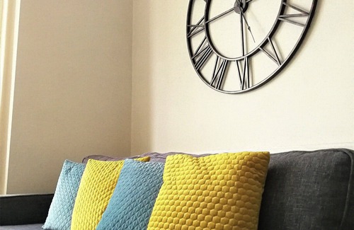 Cotham House | Peaceful & Pretty 2 bedroom flat near Clifton