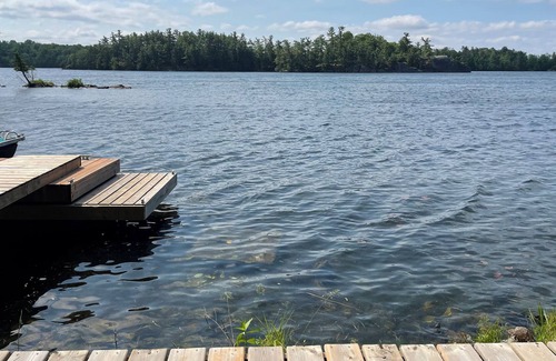 Rideau Lakes Cottage | Peaceful/private cottage experience w/bunkie and kayaks (pet friendly)