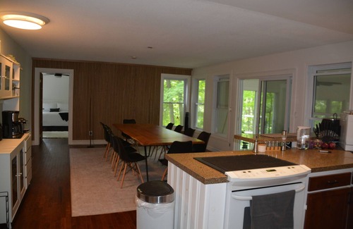 Tay Valley Cottage | Peaceful & Private Cottage on Horseshoe Bay