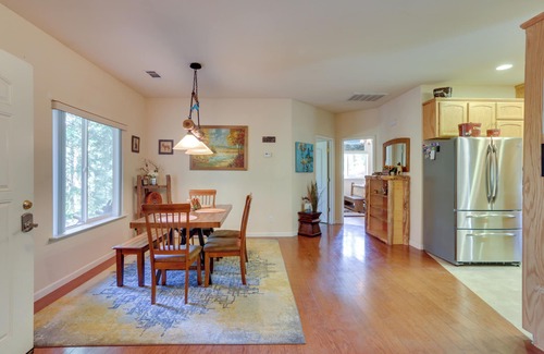 Mariposa Cabin | Peaceful + Private Mariposa Cabin on 2 Acres!