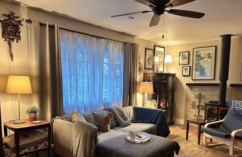 Fairpark House | Peaceful Ranch Home - Pets Welcome