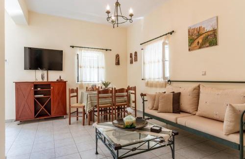 East Mani House | Peaceful Refuge In Mani 1
