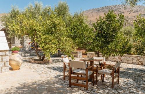 East Mani Apartment | Peaceful Refuge In Mani 2