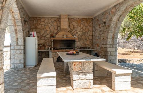 East Mani Apartment | Peaceful Refuge In Mani 2