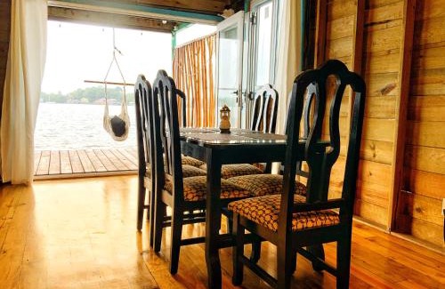 Bocas del Toro Apartment | Peaceful Refuge in Quiete Bay