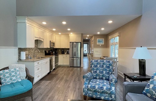 Glen Arbor House | Peaceful Retreat 2BD + Loft/2BTH Crystal River Glen Arbor