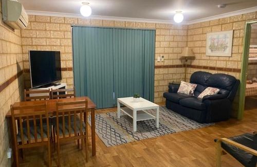 Strathalbyn Apartment | Peaceful retreat