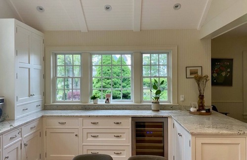 New Suffolk House | Peaceful retreat by the North Fork's most beautiful beach