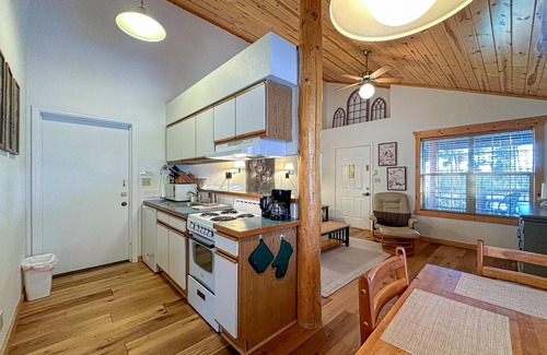 Leadville Condo | Peaceful Retreat Lackawanna 1D-Close to Ski Cooper and Turquoise Lake!