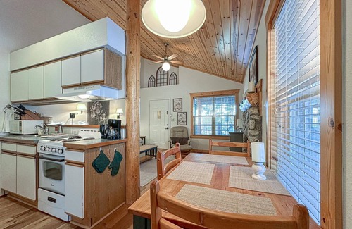 Leadville Condo | Peaceful Retreat Lackawanna 1D-Close to Ski Cooper and Turquoise Lake!