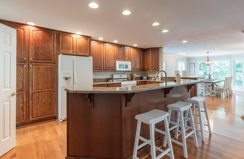 Anderson House | Peaceful Retreat -Lakefront | 2 Bed, 2 Bath