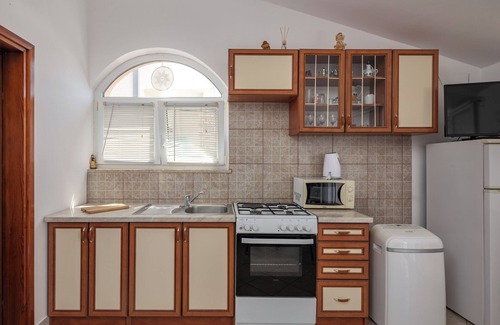 Kavran Apartment | Peaceful Retreat With Terrace 2, Kavran, Croatia