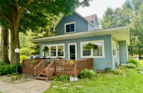 Benton Harbor House | Peaceful River House steps to River! House equipped for children!