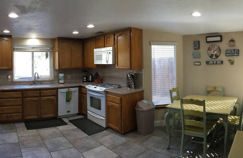 Three Rivers House | Peaceful Riverfront Resort #2