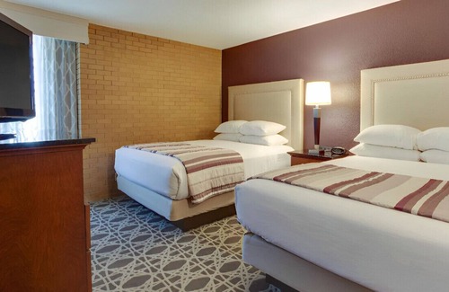 Buechel House | Peaceful & Roomy Hideaway for a Family Vacation