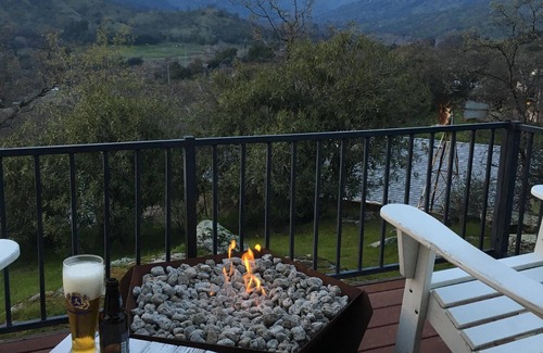 Three Rivers House | Peaceful, rural Vista Haus