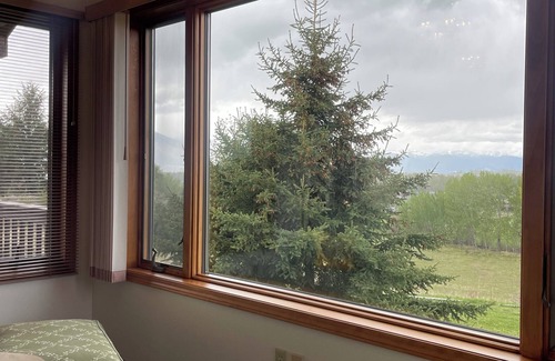 Grantsdale House | Peaceful Skalkaho hide away, 4-bedroom house in Hamilton.