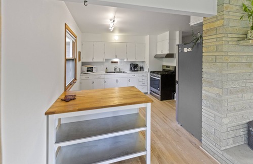 Gills Rock House | Peaceful Space, Cozy Outdoors, North of Sister Bay
