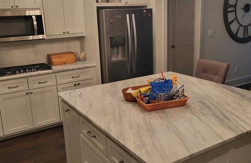 Shenandoah House | Peaceful & Spacious 4-bedroom Retreat