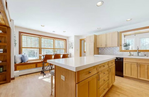 Silver Lake House | Peaceful tranquil cozy home tucked away in Madison