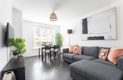 Cheltenham House | Peaceful Two Bedroom Two Bathroom Home