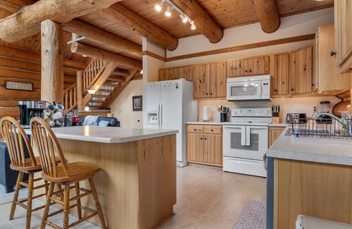 Rapid City Cabin | Peaceful Valley Hideaway