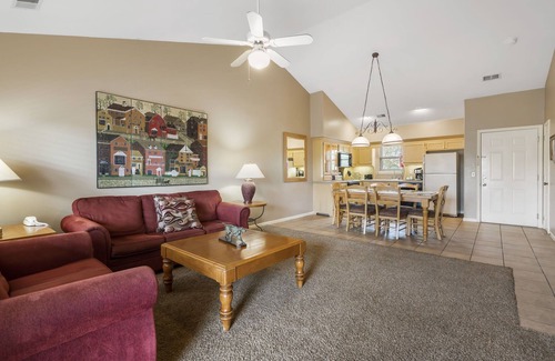 Branson West Condo | Peaceful Views and Sweet Dreams - Condo near Silver Dollar City