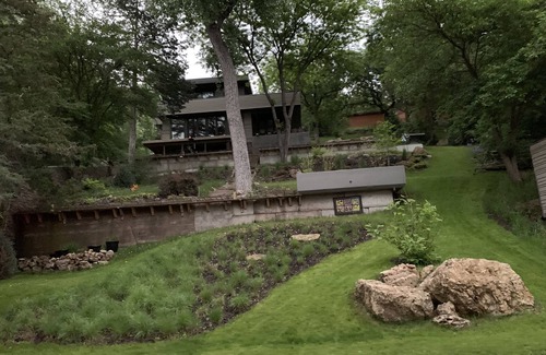 Prescott House | Peaceful Waterfront - Frank Lloyd Right Inspired Home