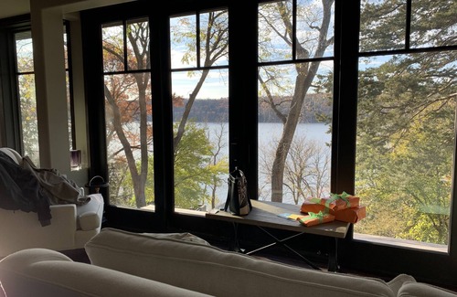 Prescott House | Peaceful Waterfront - Frank Lloyd Right Inspired Home