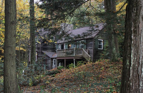 Glendale House | Peaceful Woodland Home in the Heart of the Berkshires