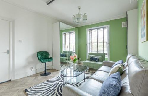 Vassall Apartment | Peacefully set 2level 2BR btw Brixton & Camberwell
