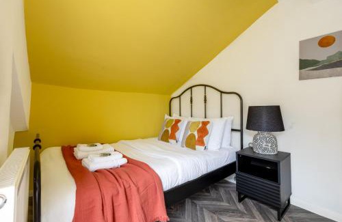 Vassall Apartment | Peacefully set 2level 2BR btw Brixton & Camberwell