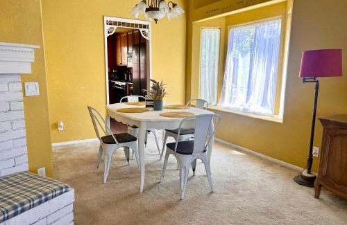 Hemet House | Peach Blossom Country House