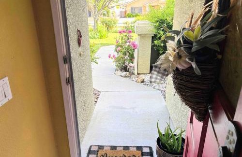 Hemet House | Peach Blossom Country House