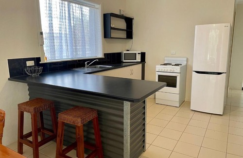 Kingscote Apartment | Peaches