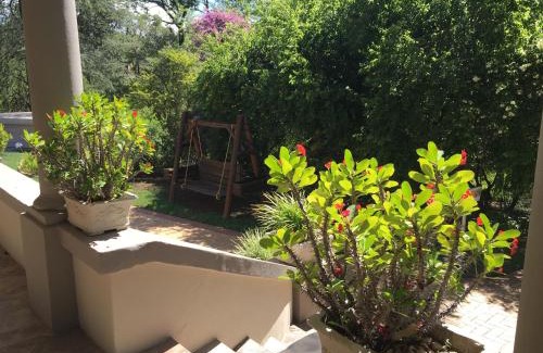 Ladysmith Bed & Breakfast | Peaches & Cream Bed & Breakfast