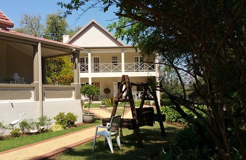 Ladysmith Bed & Breakfast | Peaches & Cream Bed & Breakfast