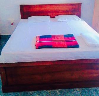 Dambulla Hotel | Peackok VVillage and FFamily RRestaurant