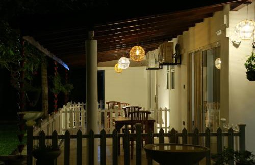 Kathaluwa Hotel | Peacock Heaven Ahangama