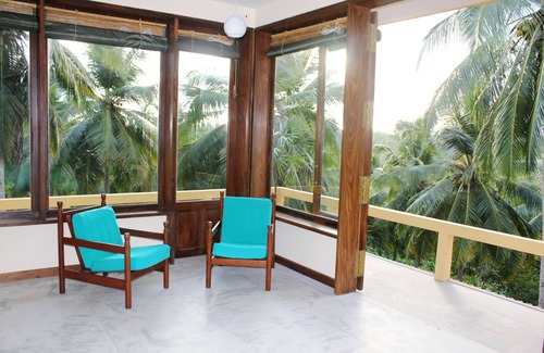 Ahangama Villa | Peacock Point - Whole Villa 2 Bedroom (Sleeps 4)