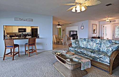 Matlacha Isles-Matlacha Shores House | Peacock Vacation Home