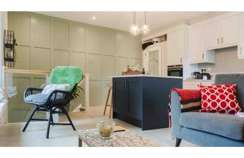 Rowsley Apartment | Peak District, Hillside Retreat, panoramic views, Nr Bakewell & Chatsworth