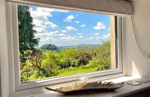 Rowsley Apartment | Peak District, Hillside Retreat, panoramic views, Nr Bakewell & Chatsworth