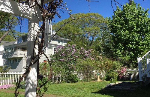 Peaks Island House | Peaks Island, easy to get to and harder to leave