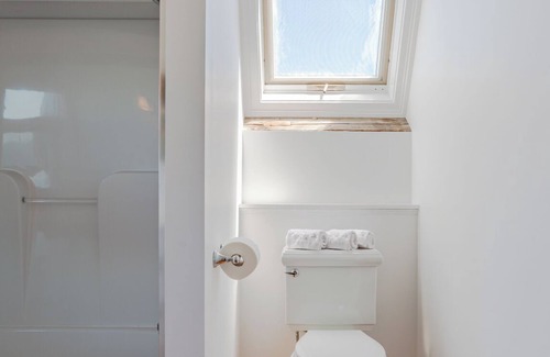 Peaks Island House | Peaks Island Oceanfront Escape with Private Pool